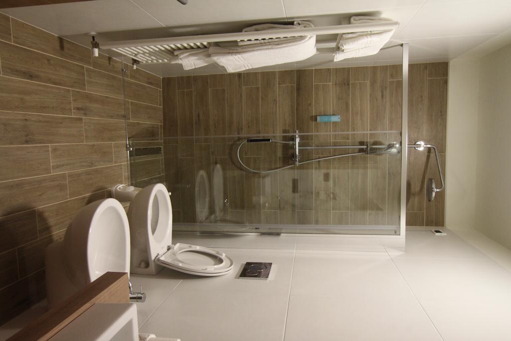 Street Hotel Comacchio Bagian luar foto