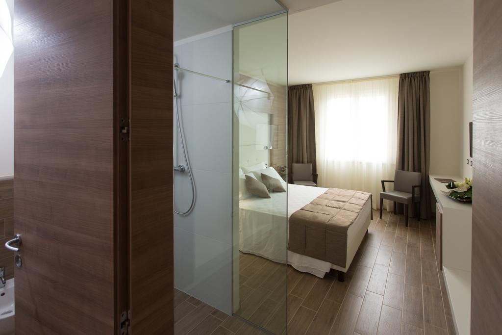 Street Hotel Comacchio Ruang foto